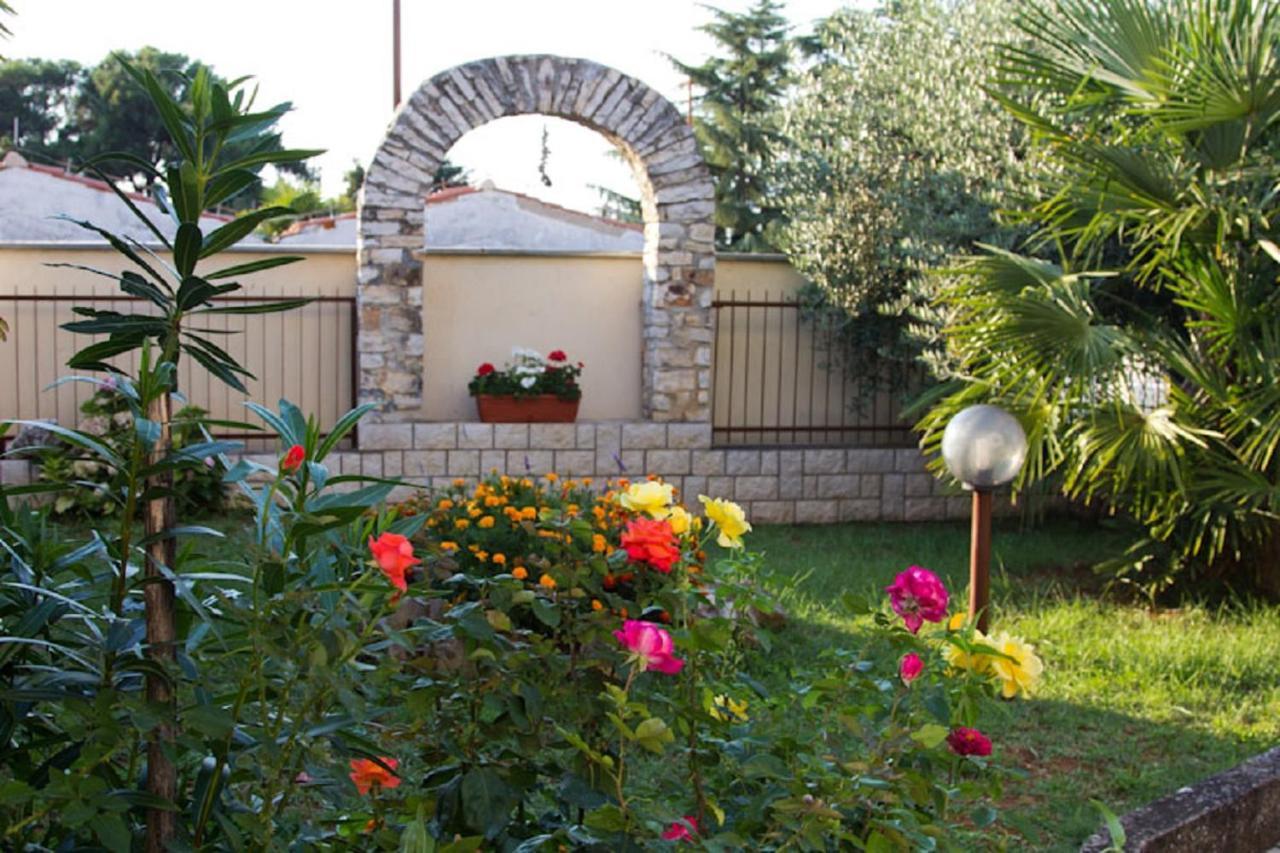 Vila Renato Porec Exterior photo